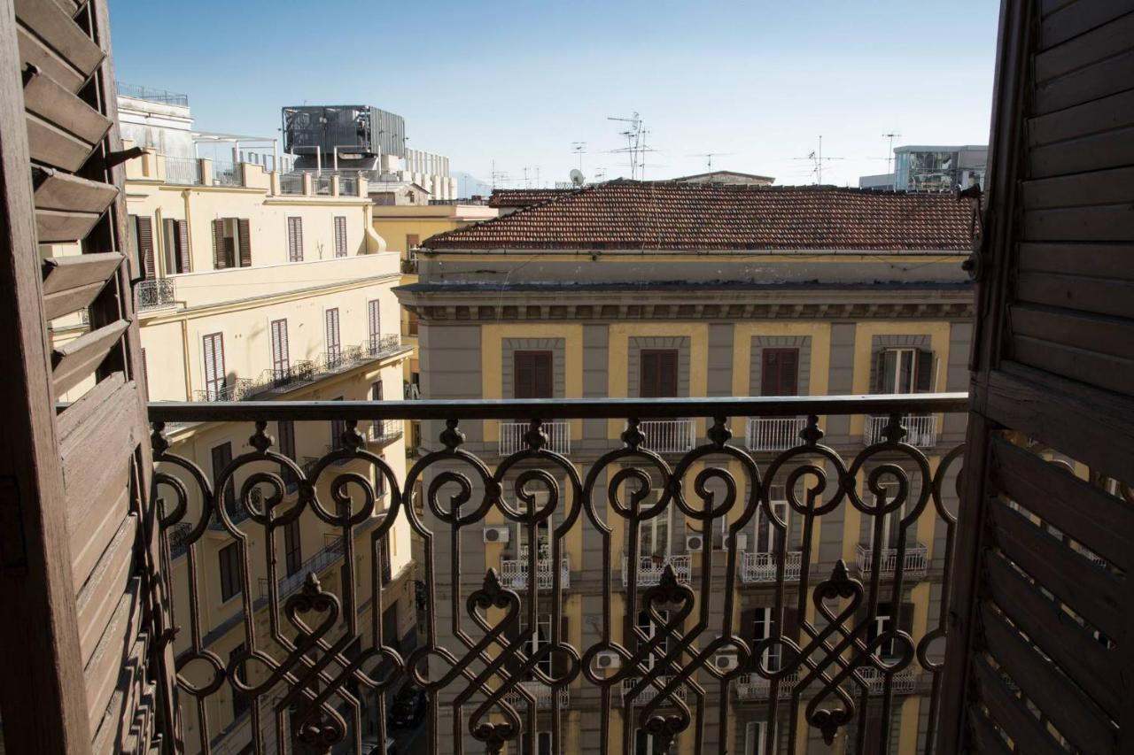 Bnb Al Centro E Meglio, Napoli Apartman Kültér fotó